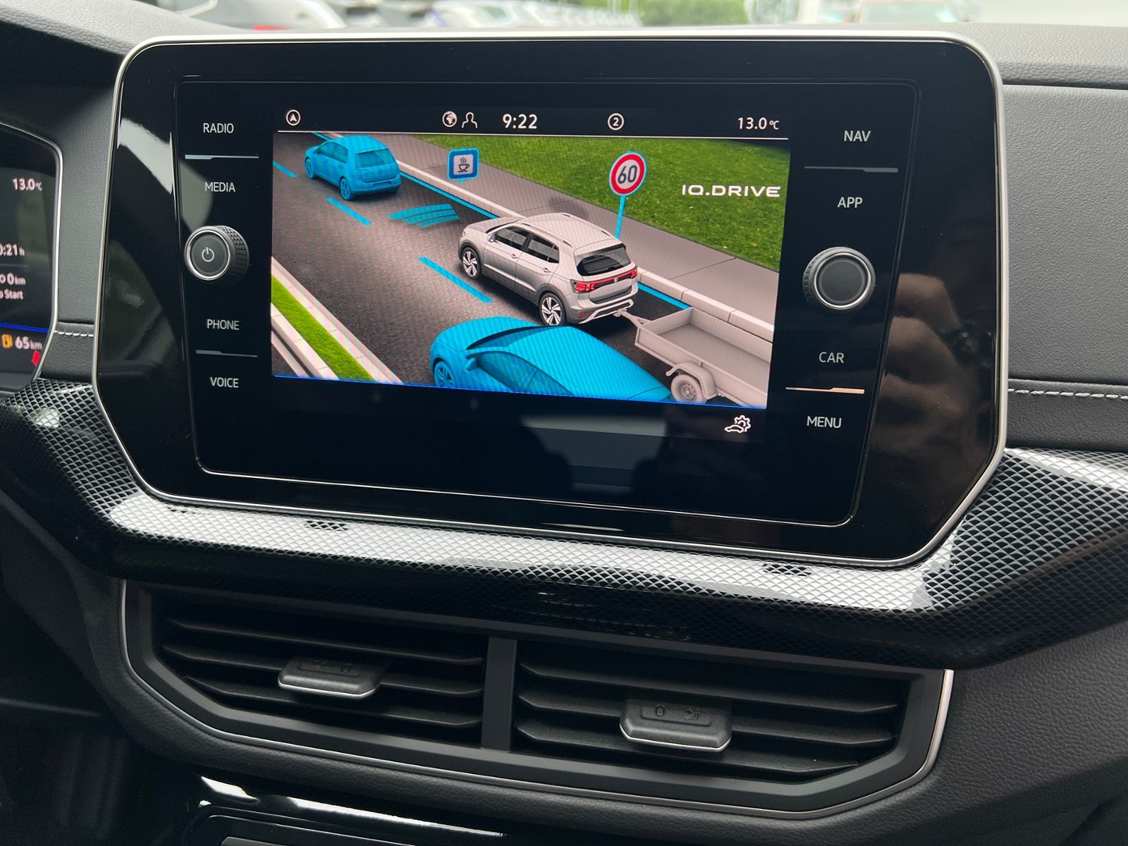 Fahrzeugabbildung Volkswagen T-Cross R-Line 1.5 TSI DSG *BlackStyle,AHK,IQ Li