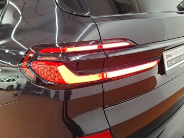 BMW X7 - 10