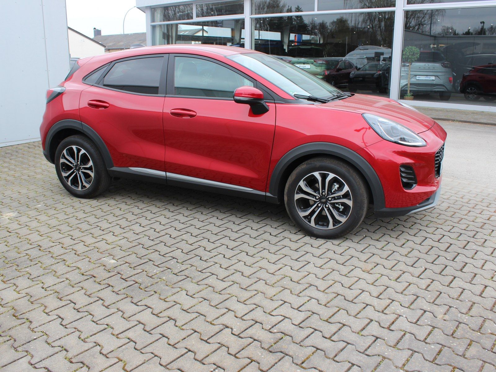Fahrzeugabbildung Ford Puma Titanium 1,0 EcoBoost