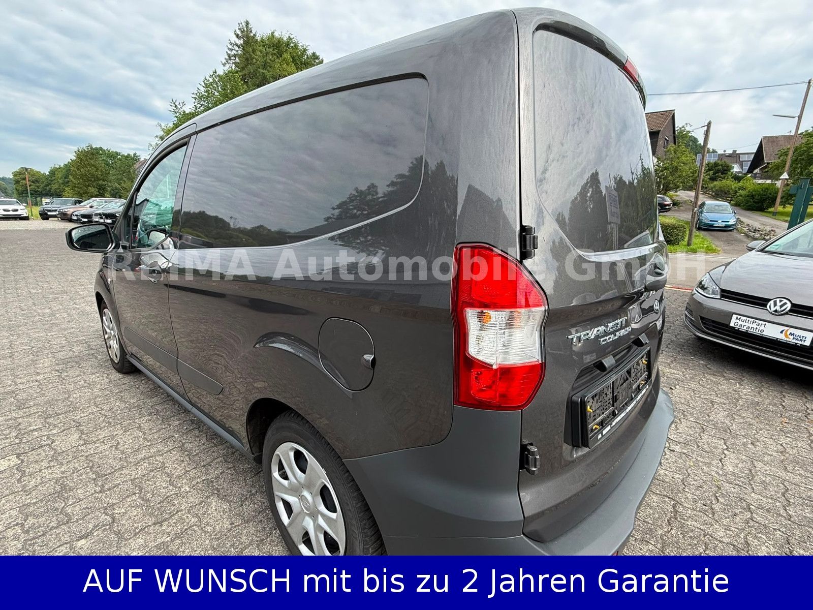 Fahrzeugabbildung Ford Transit Courier, Klima, Winterpaket, Navi