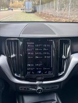 Volvo XC60 B4 D Momentum Pro Geartronic Momentum Pro - Volvo XC60 von privat
