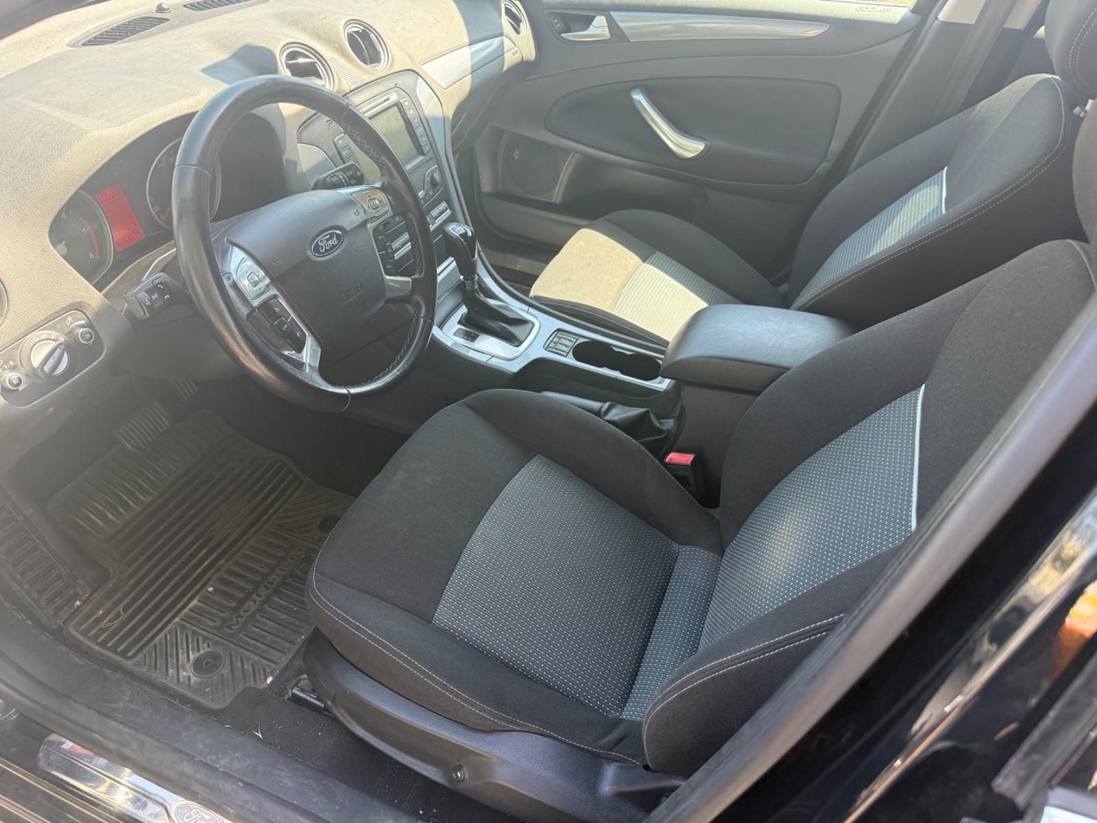 Ford Mondeo 2012 — photo 8