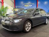 Volkswagen Golf VIII Lim.Life*CARPLAY*AMBIENTE*STANDHEIZUNG - Volkswagen Golf Viii mit Benzin-Antrieb