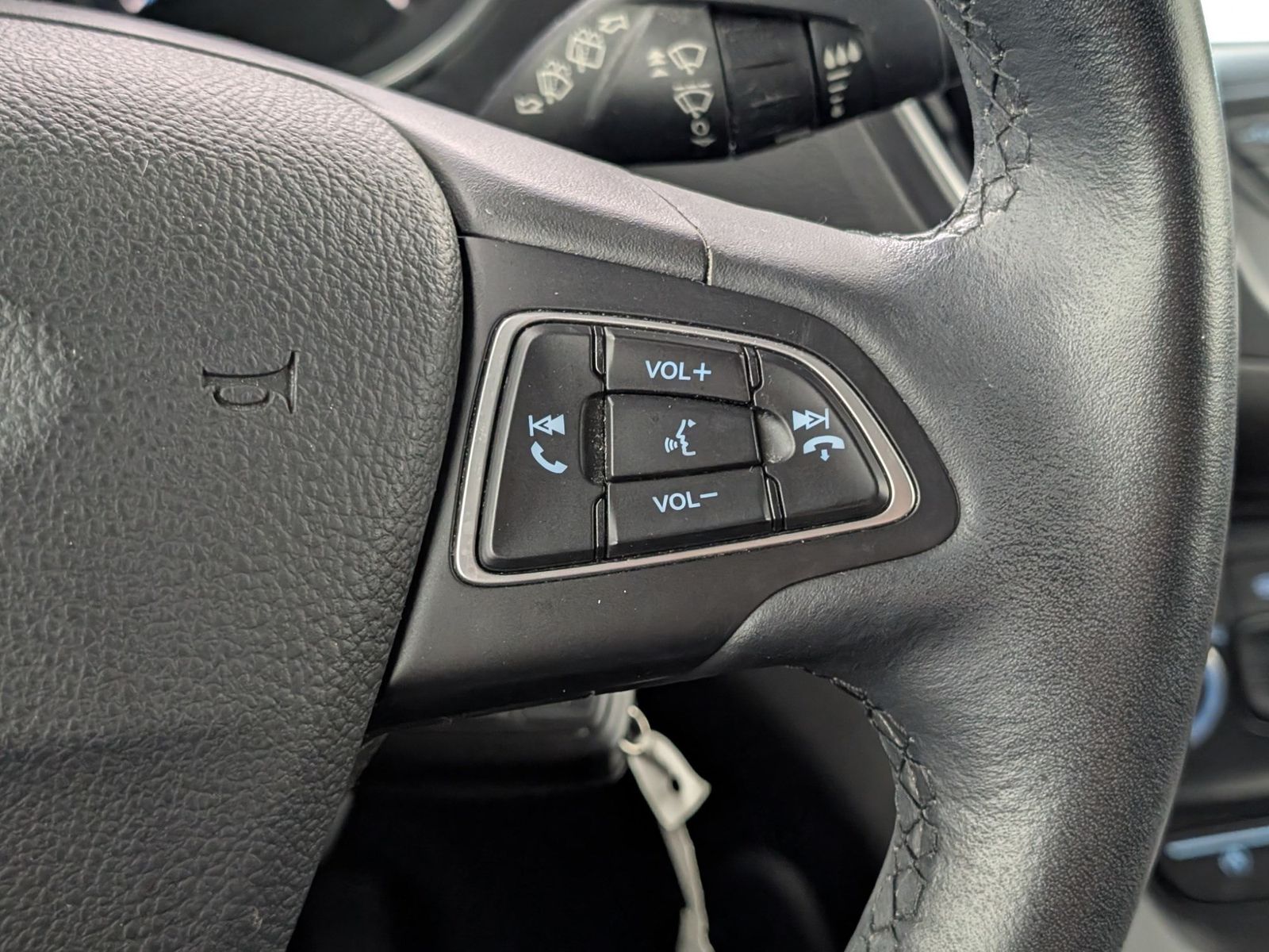 FORD C-Max 1.0 EcoBoost Cool & Connect Navi Klima SHZ – Bild 24
