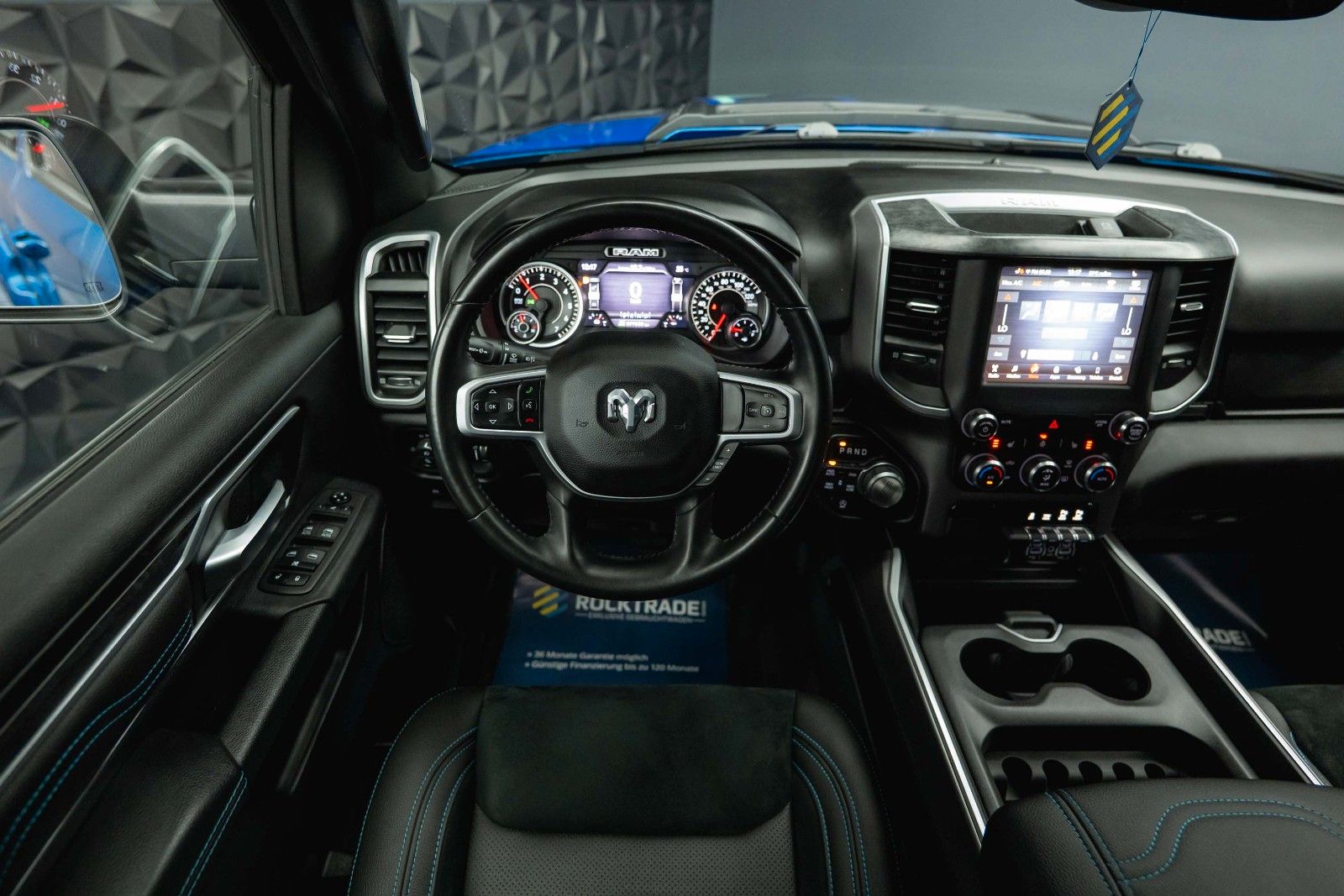 Fahrzeugabbildung Dodge RAM 5.7 V8 HEMI 4x4 LIMITED Blue Edition Offroad