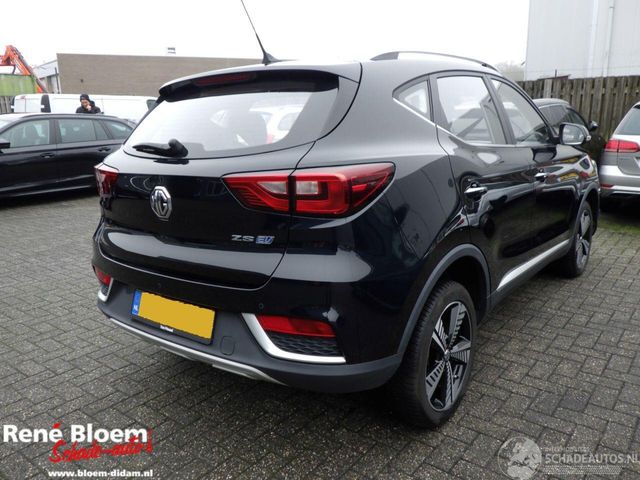 MG ZS EV Luxury 45kwh 143pk