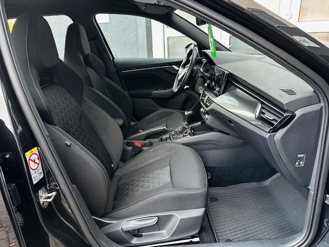 Kamiq Style 1,0TSI DSG 110PS CARPLAY, BFS,V-LED