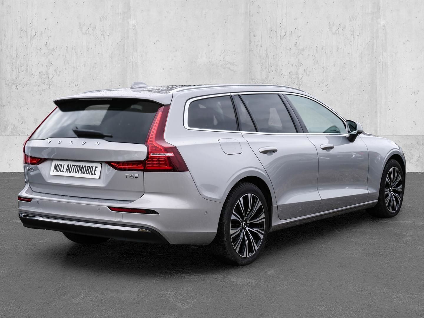 Volvo V60 Kombi Ultra Bright Recharge Plug-In Hybrid A imagem 2