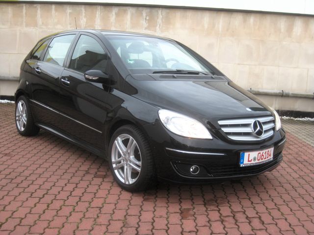 Mercedes-Benz B 150  * Navi , *  Service neu , TÜV 06/26 *