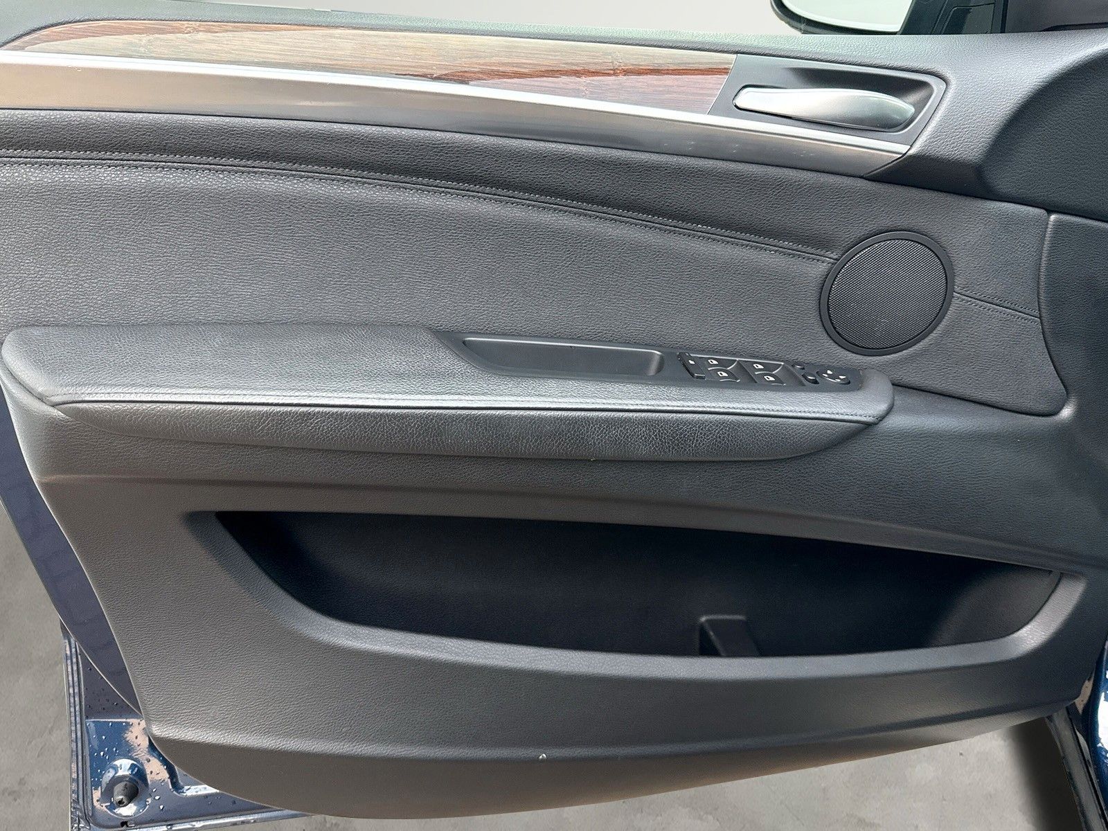 Fahrzeugabbildung BMW X5 xDrive50i*Pano*Bi-Xen*Memory*Head-Up*2-Zonen*