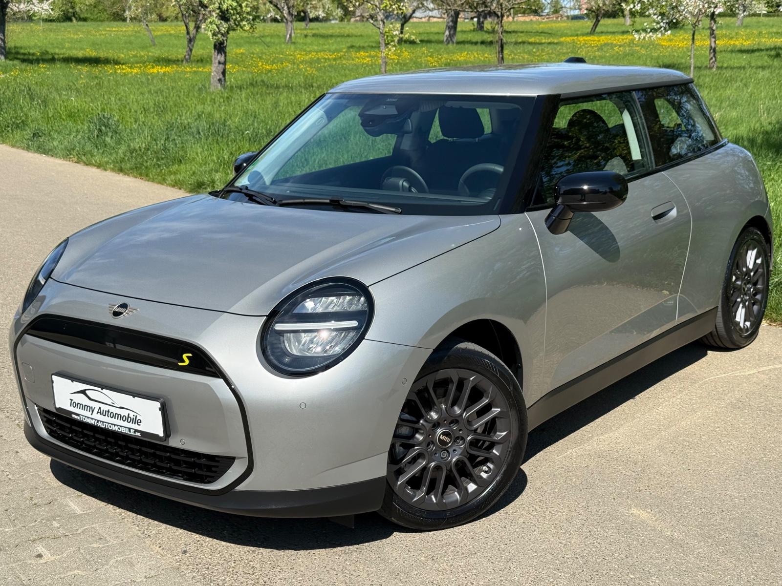 MINI Mini 3-trg. Cooper SE Essential Trim