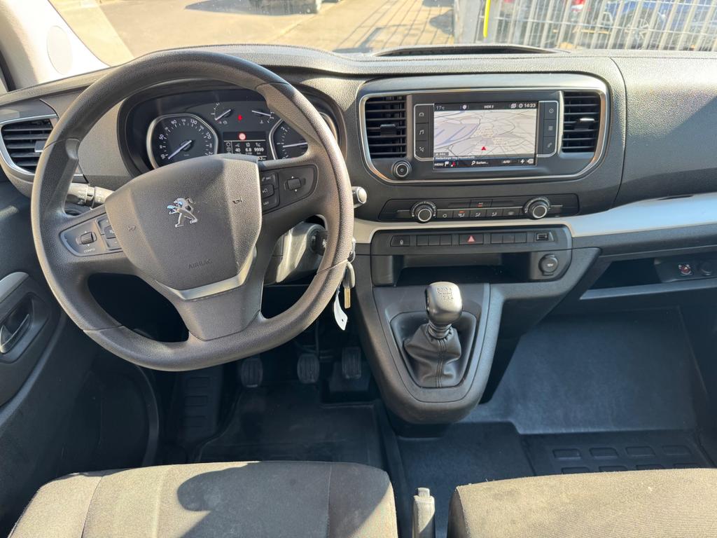 Peugeot Traveller