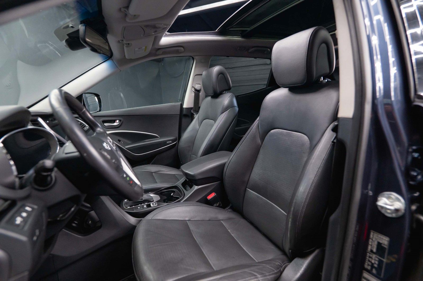 Fahrzeugabbildung Hyundai Santa Fe Premium 4WD *Panorama*Bi-Xenon*TÜV NEU*
