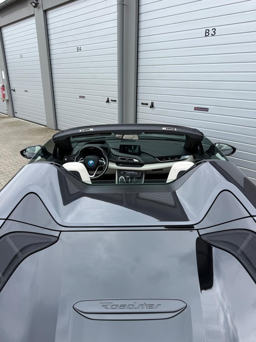 BMW i8 Roadster First Edition+limited+ONE / 200!!!