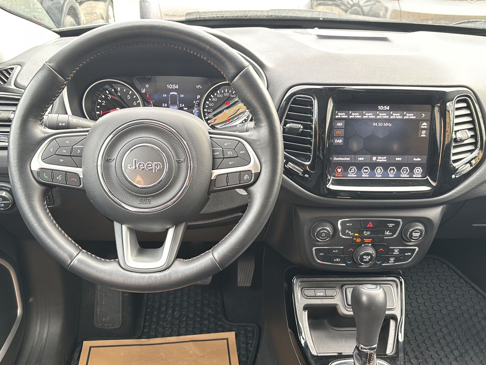 Fahrzeugabbildung Jeep Compass Limited FWD