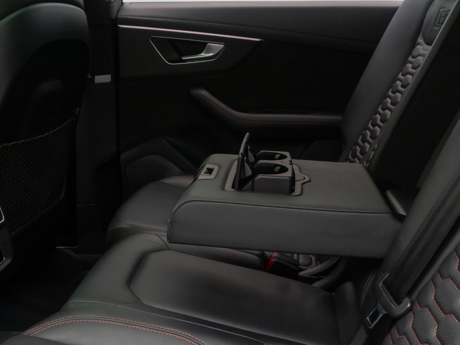 Fahrzeugabbildung Audi RSQ8 4.0 TFSI Panorama 360&deg; HUD B&O VOLL 23Zoll