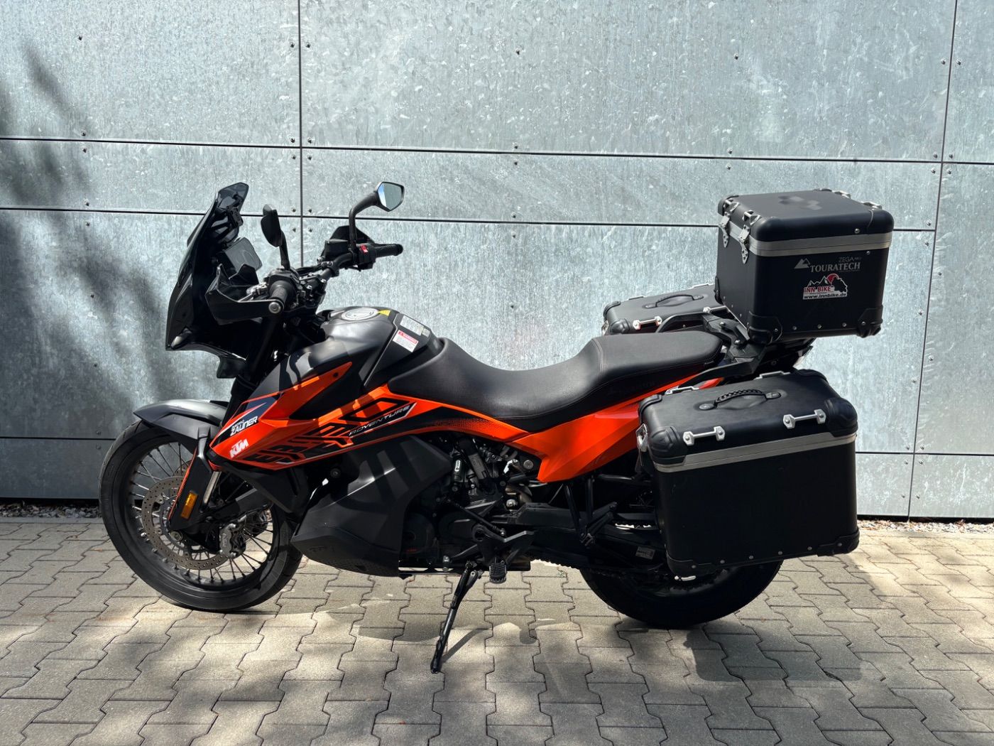 Fahrzeugabbildung KTM 890 Adventure Kofferset Quickshifter Tempomat