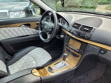 Mercedes E 280 - 9