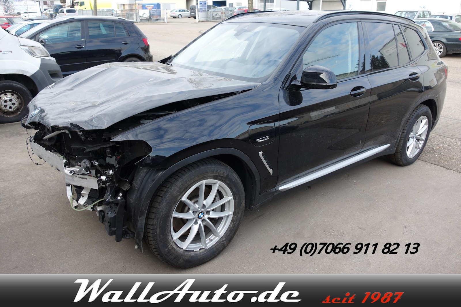 BMW X3 xDrive 30e Pano Leder Live Cockpit Airbags ok