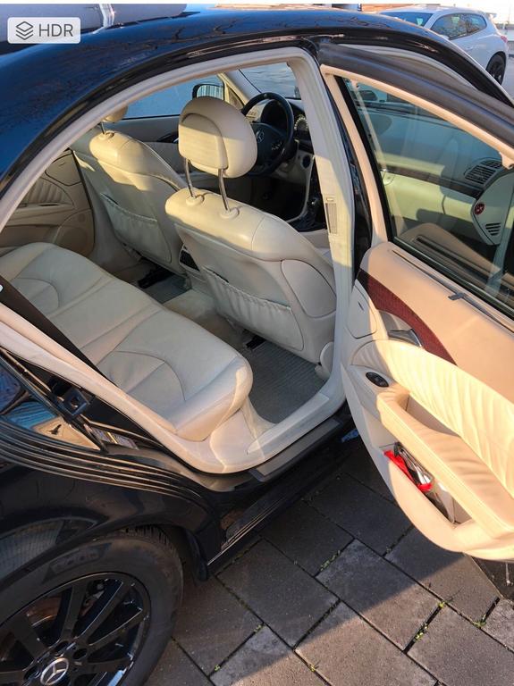 Mercedes-Benz E 320
