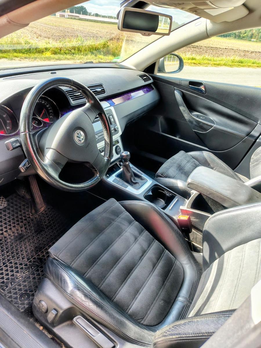 Volkswagen Passat 2005 — photo 12