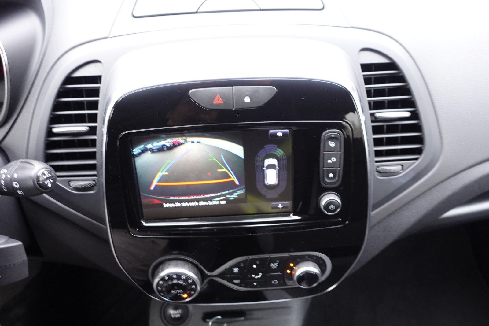 Fahrzeugabbildung Renault Captur BOSE Edition 1.3TCe,Navi,Sitzhzg,AHK,LED