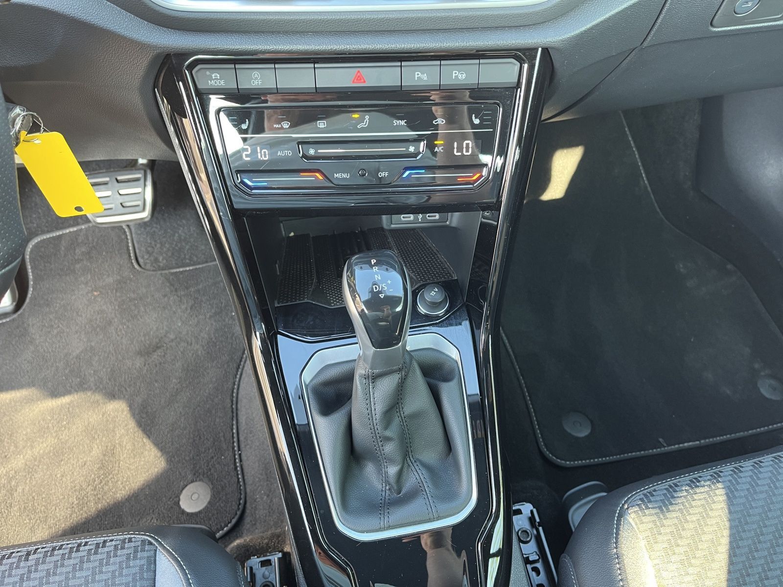 Volkswagen T-Roc - Bild 11
