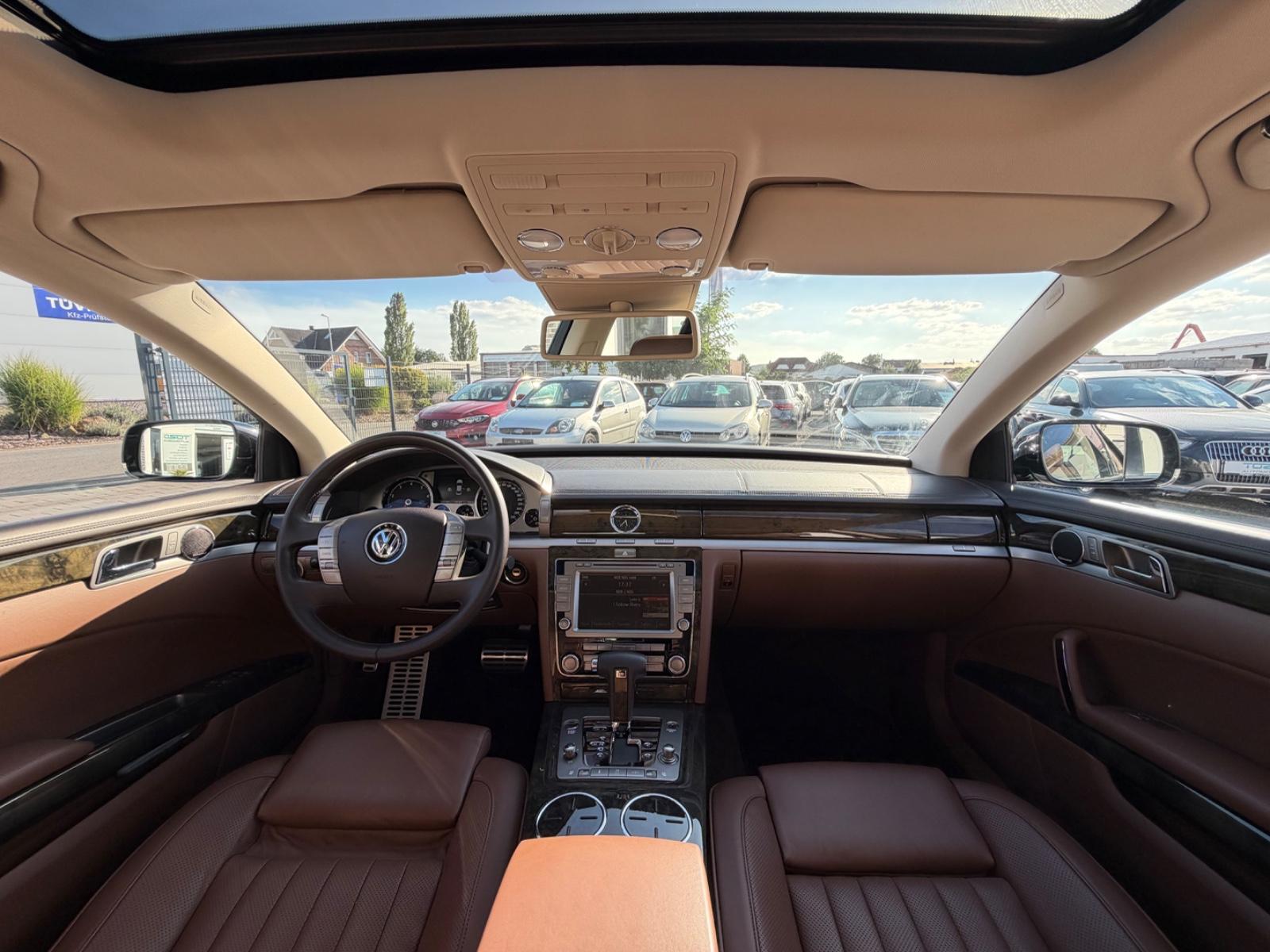 Volkswagen Phaeton 4.2 V8*EXCLUSIVE*ACC*S-DACH*STHZ*TOP*