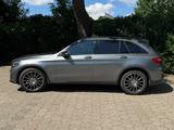 Mercedes-Benz GLC 250 4MATIC | PANO | AHK | LED | R-KAM | NAV - Mercedes-Benz GLC 250 aus 2018