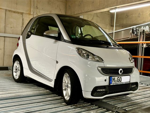 Smart ForTwo Coupe passion Standheizung, Navi, Chrome