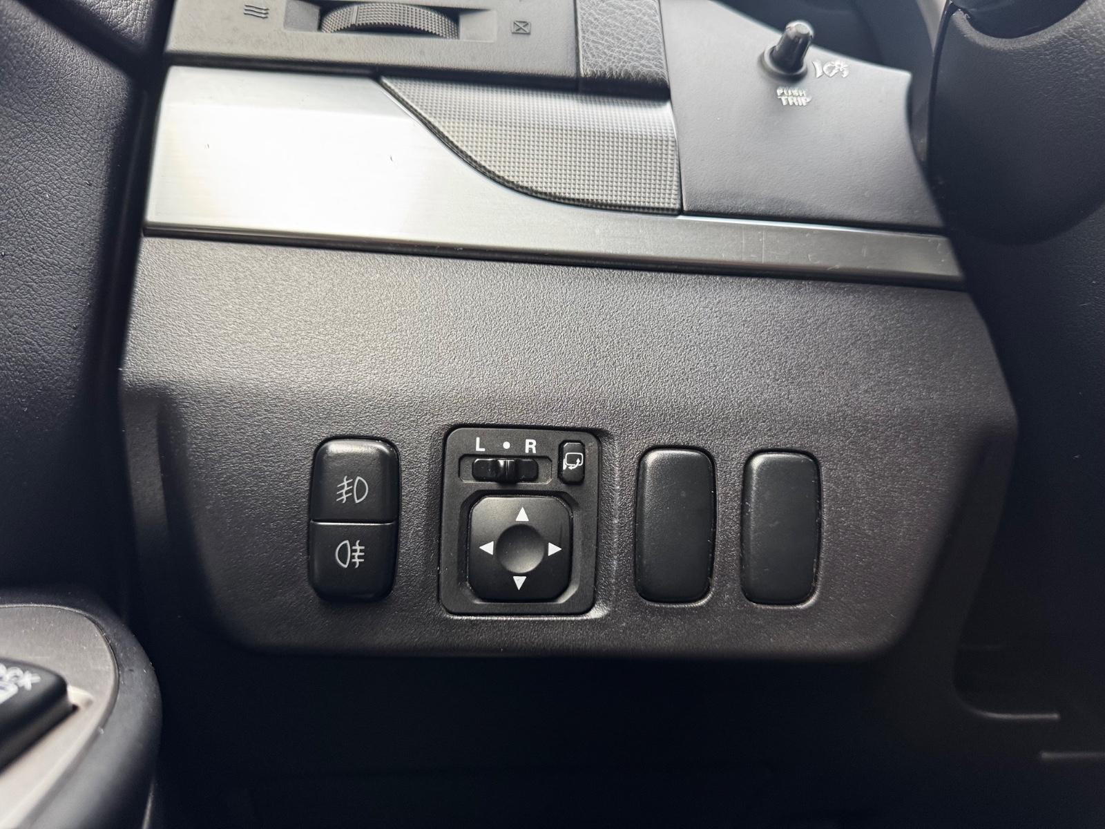 Mitsubishi Pajero 3.2 DI-D Intense | 170 ch | BVA | 7 places | Cuir | Sièges chauffants | Attelage | Galerie de toit