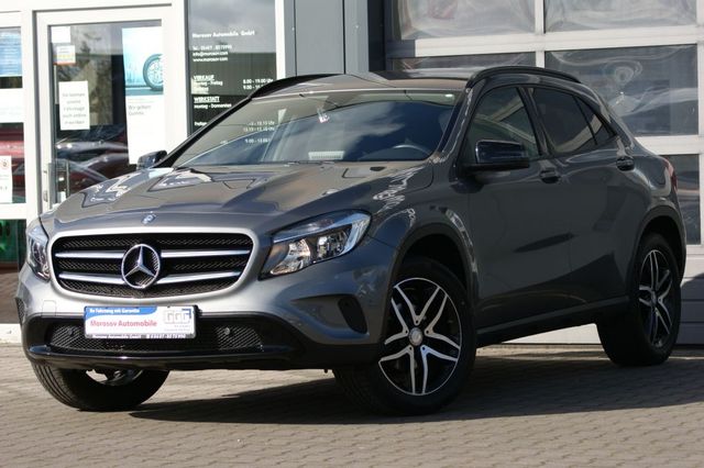 Mercedes-Benz GLA 200 Urban Offroad-Komfortfahrwerk Park-Assis