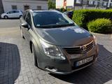 Toyota Avensis Combi Executive 2.2 D-4D Executive - Toyota Avensis in Düsseldorf