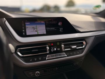 BMW 118 - 9