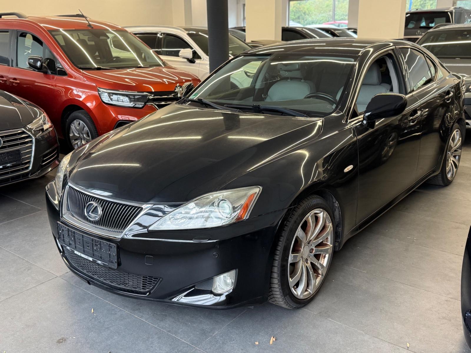 Lexus IS 250 2.5 208ch BVA - 2 ème main - Navi - Régulateur adaptatif - Pneus toutes saisons - Xénon