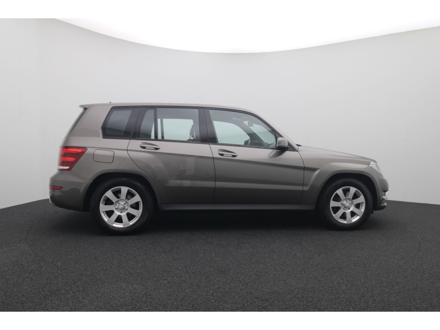 Fahrzeugabbildung Mercedes-Benz GLK 220 CDI BlueEfficiency ACC Navi AHK