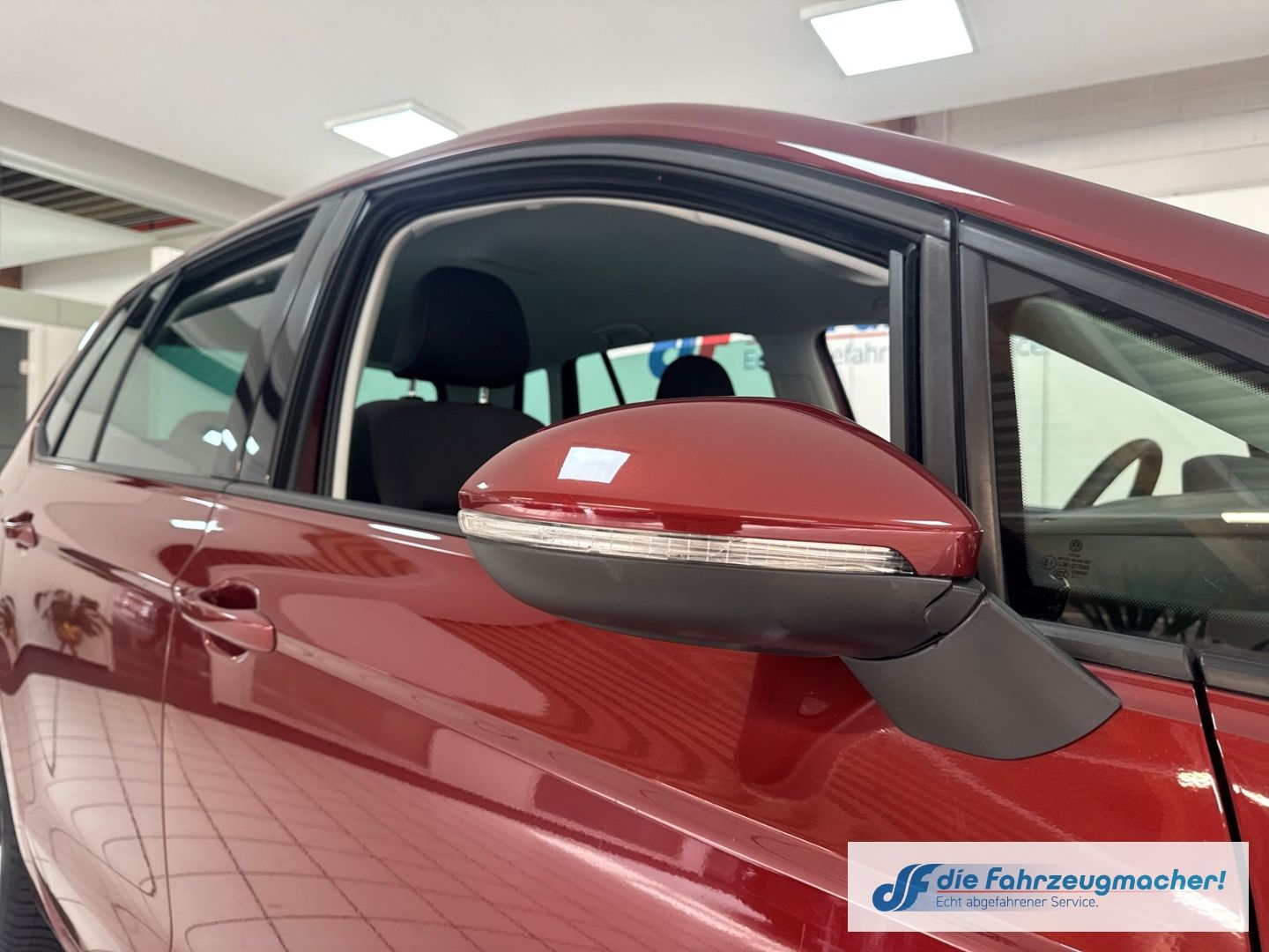 Fahrzeugabbildung Volkswagen Golf Sportsvan VII Join Navi Dyn. Kurvenlicht AC