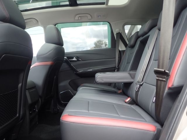 Fahrzeugabbildung DFSK Forthing 3 1.5L Turbo El. Panodach Leder ACC El.