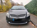 Toyota Auris Baujahr 2011 - Toyota Auris aus 2011 mit Benzin-Antrieb