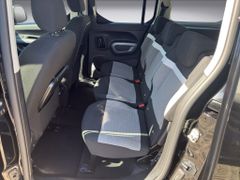 Fahrzeugabbildung Citroën Berlingo 1.5 Max XL HDI 130 EAT8 NAVI Kamera