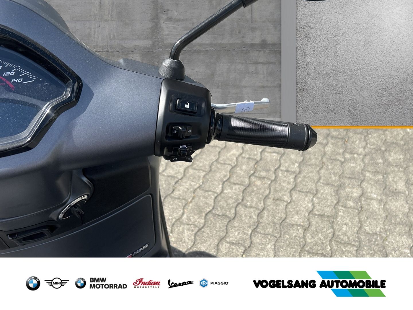 Fahrzeugabbildung Vespa GTS 125 Super Sport, Keyless Ride, Start & Stopp