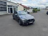 BMW 120d/AUTOMATIK/SCHIEBEDACH - BMW 120: Kleinwagen, 120d