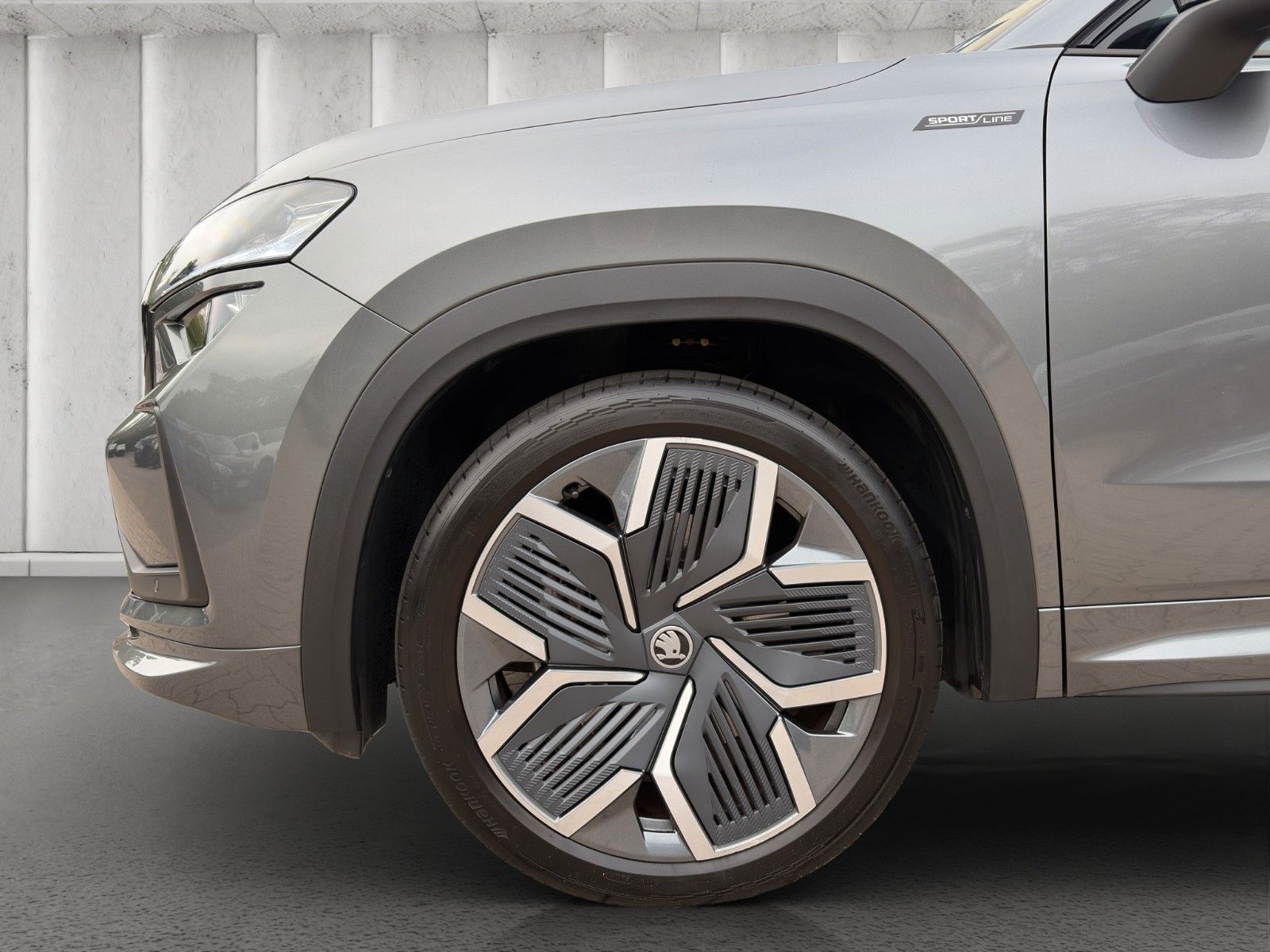 Fahrzeugabbildung SKODA Kodiaq 1.5 TSI Sportline*DSG*7-Sitzer*ViCo*SHZ*