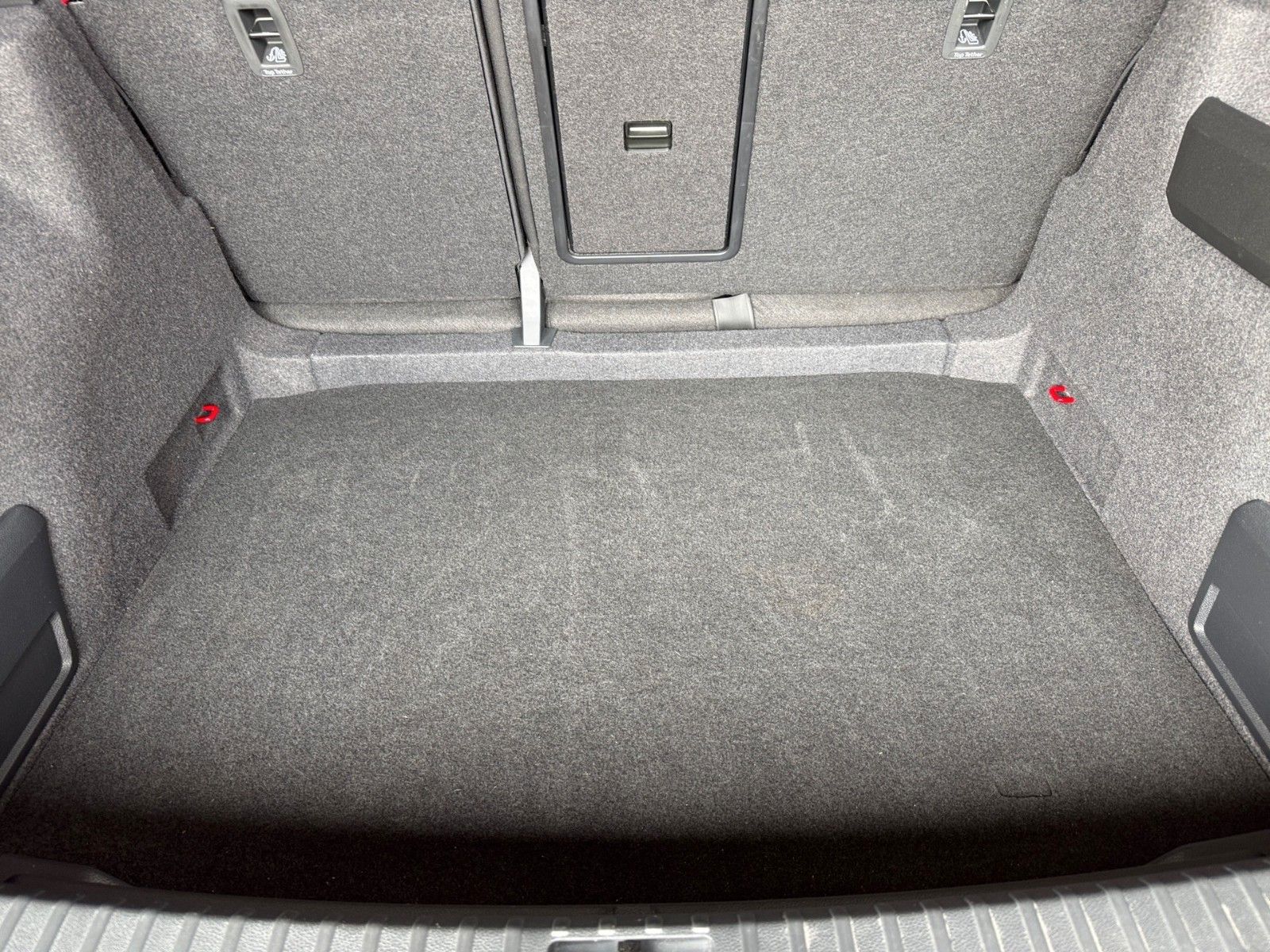Fahrzeugabbildung SKODA Karoq Ambition 1.0 TSI
