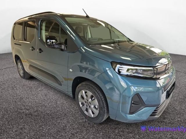 Fahrzeugabbildung Opel Combo Life XL behindertengerecht Rollstuhlrampe