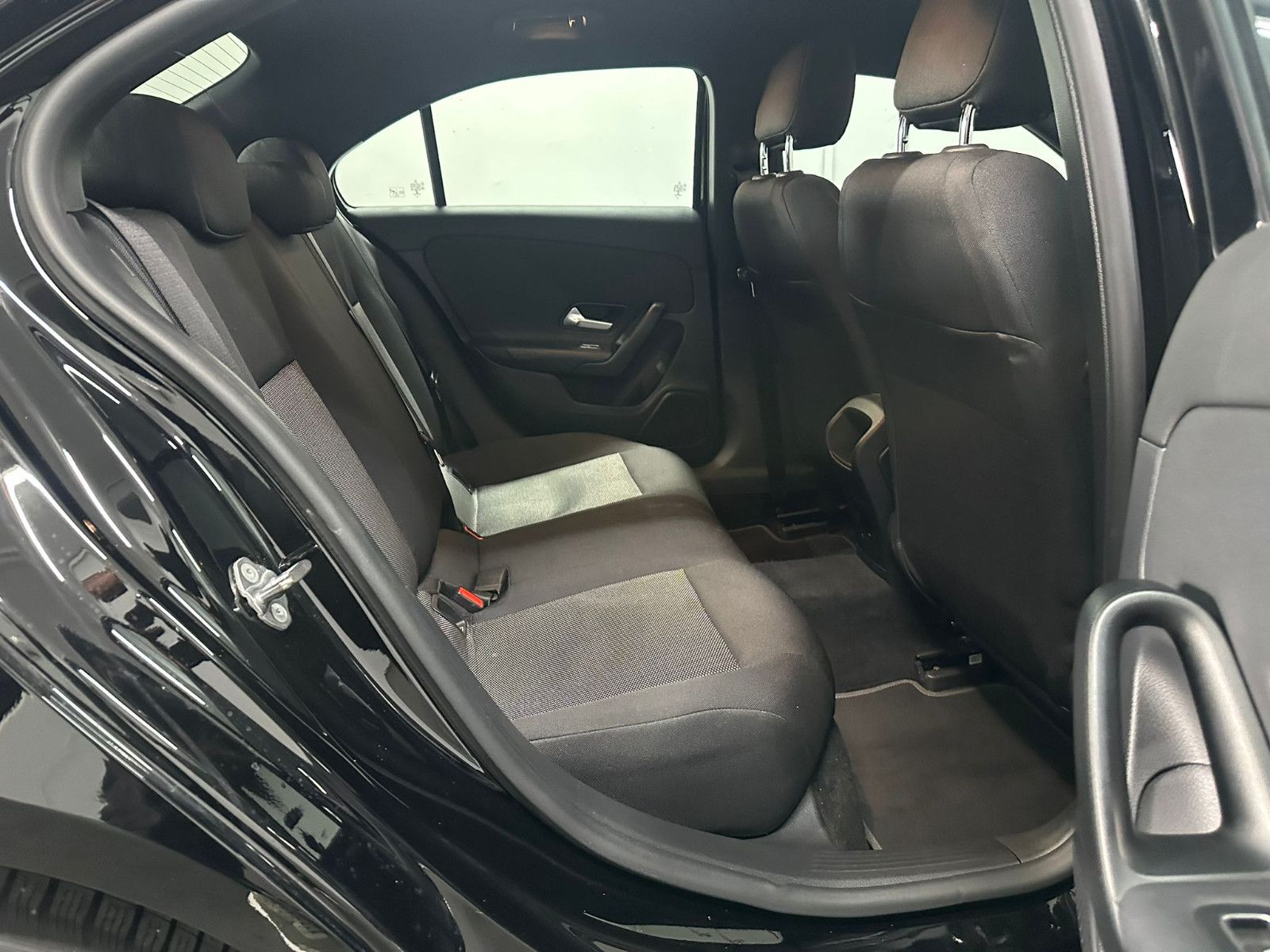 Fahrzeugabbildung Mercedes-Benz A 200 d Limousine *KAMERA*NAVI*CARPLAY*AHK*