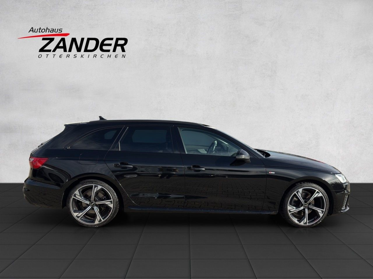 Fahrzeugabbildung Audi A4 Avant 35 TFSI S line competition edition