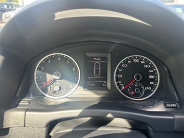 Volkswagen Tiguan - 12