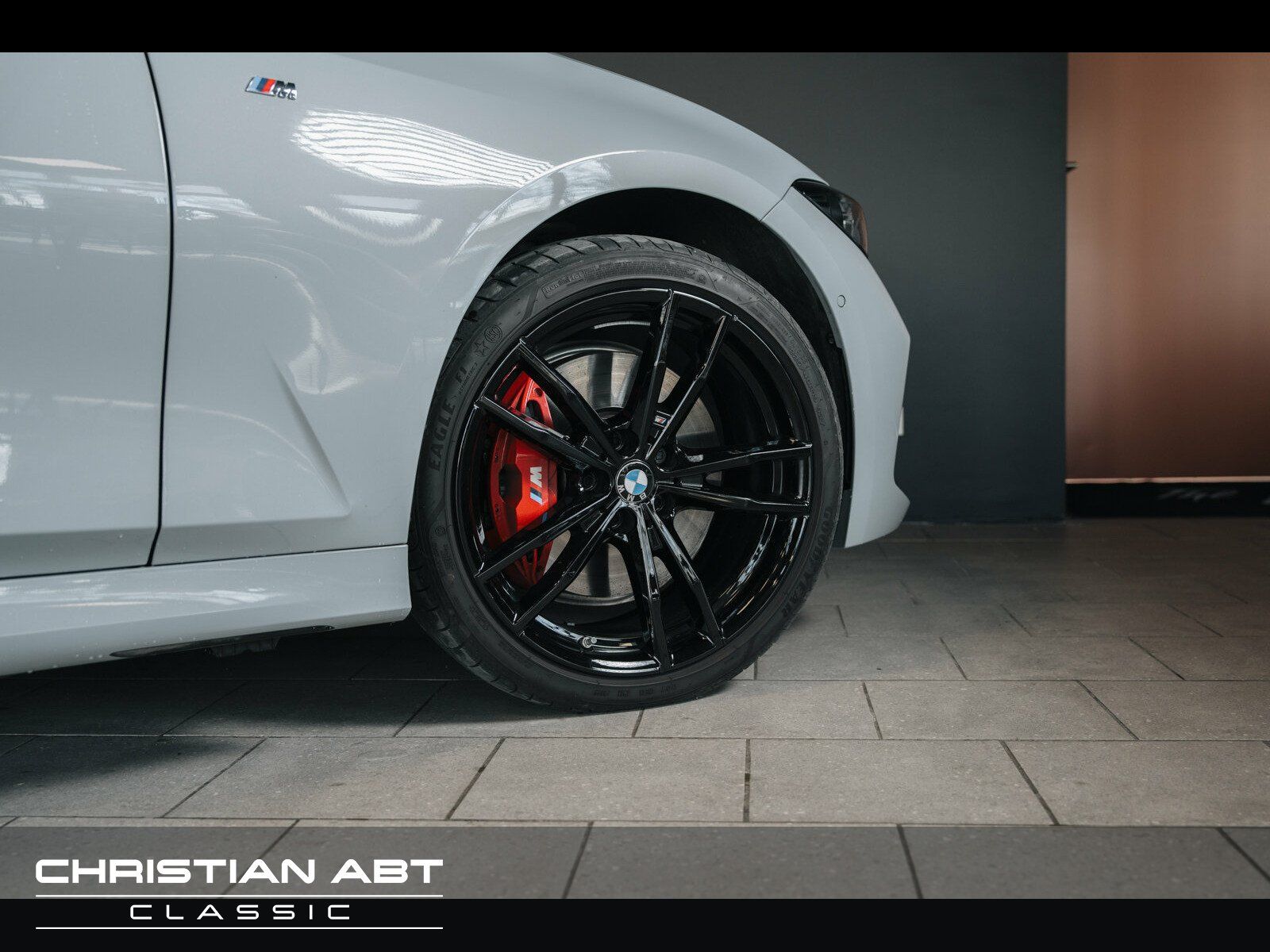 Fahrzeugabbildung BMW 330i xDrive M-Sport LED Garantie AHK