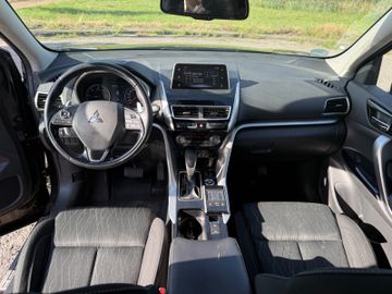 Mitsubishi Eclipse Cross - 11